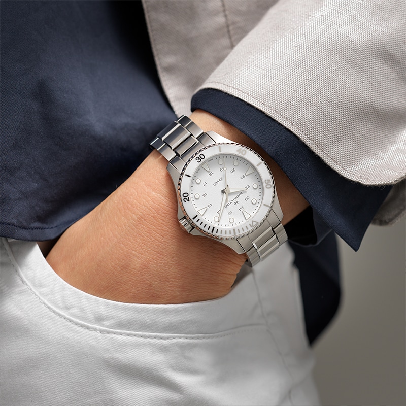 Hamilton Khaki Navy Quartz H82221110 — фото 5