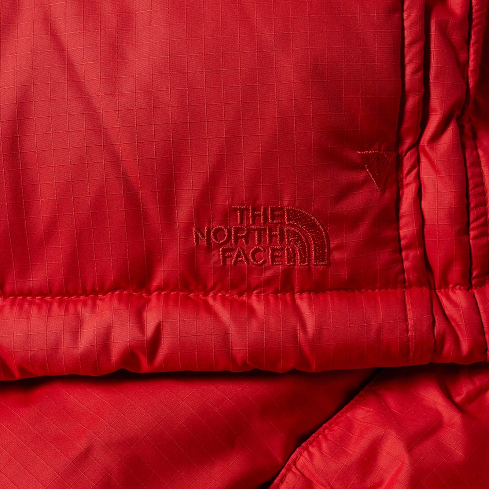 The North Face Sierra Down Short Jacket Red — фото 2