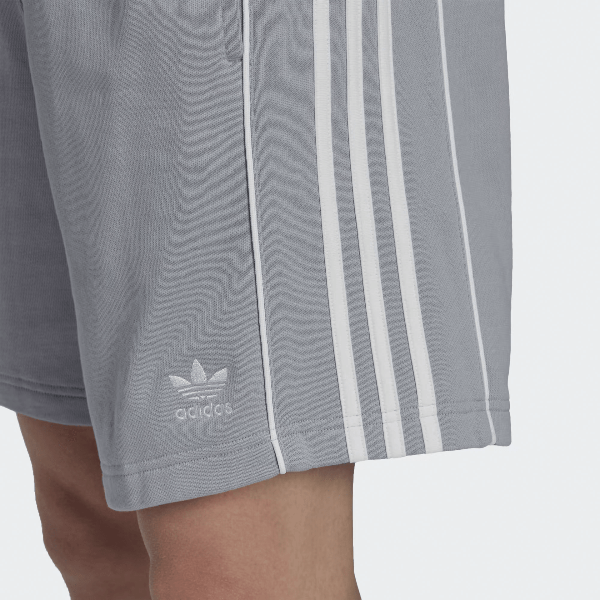Adidas Rekive Shorts — фото 4