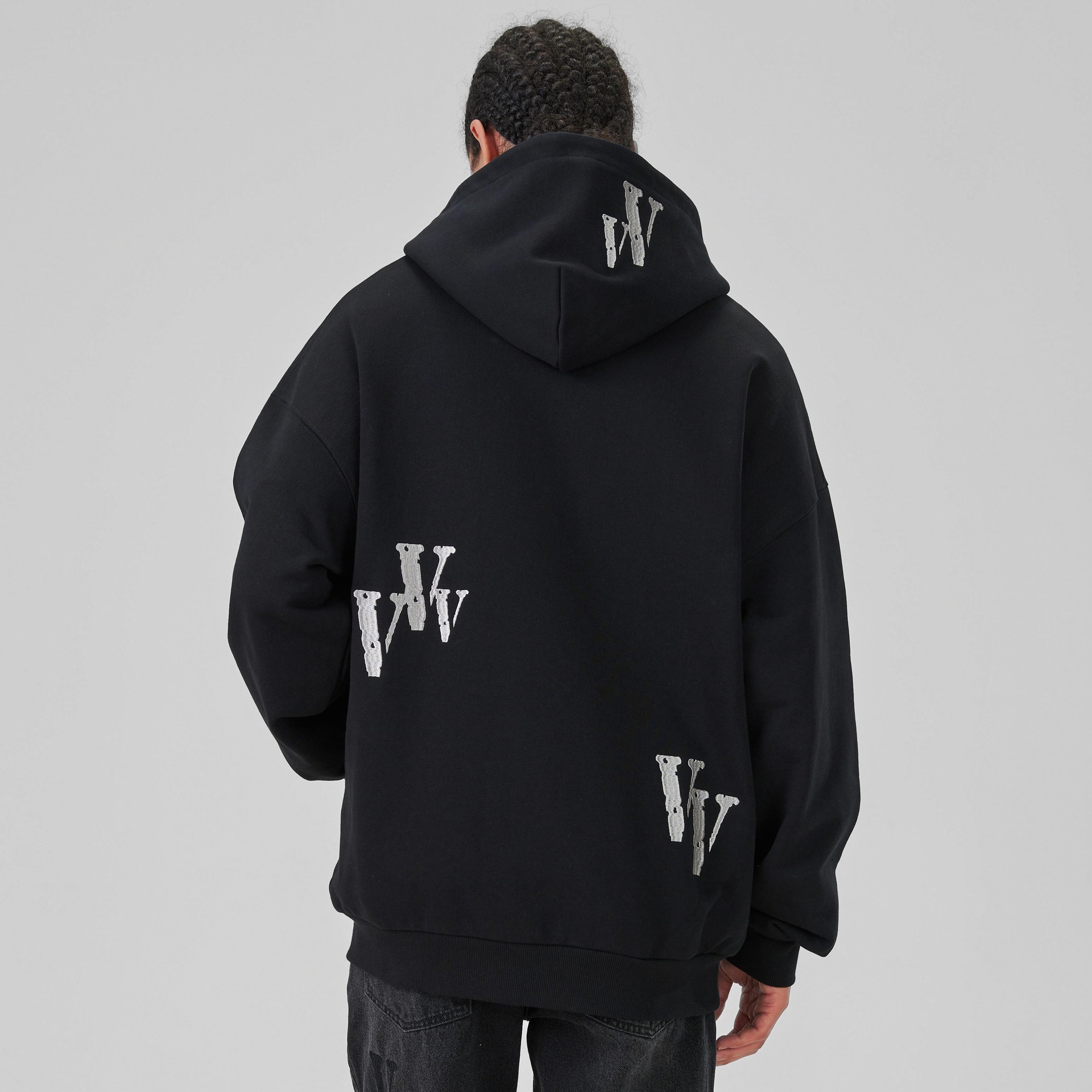 Vlone Logo Embroidered Hoodie Black Silver — фото 8