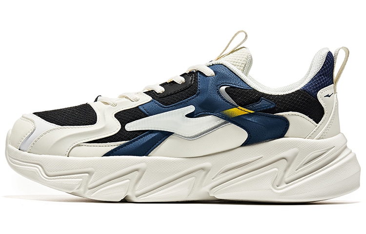 鸿星尔克 Erke Training Shoes White Black — фото 4