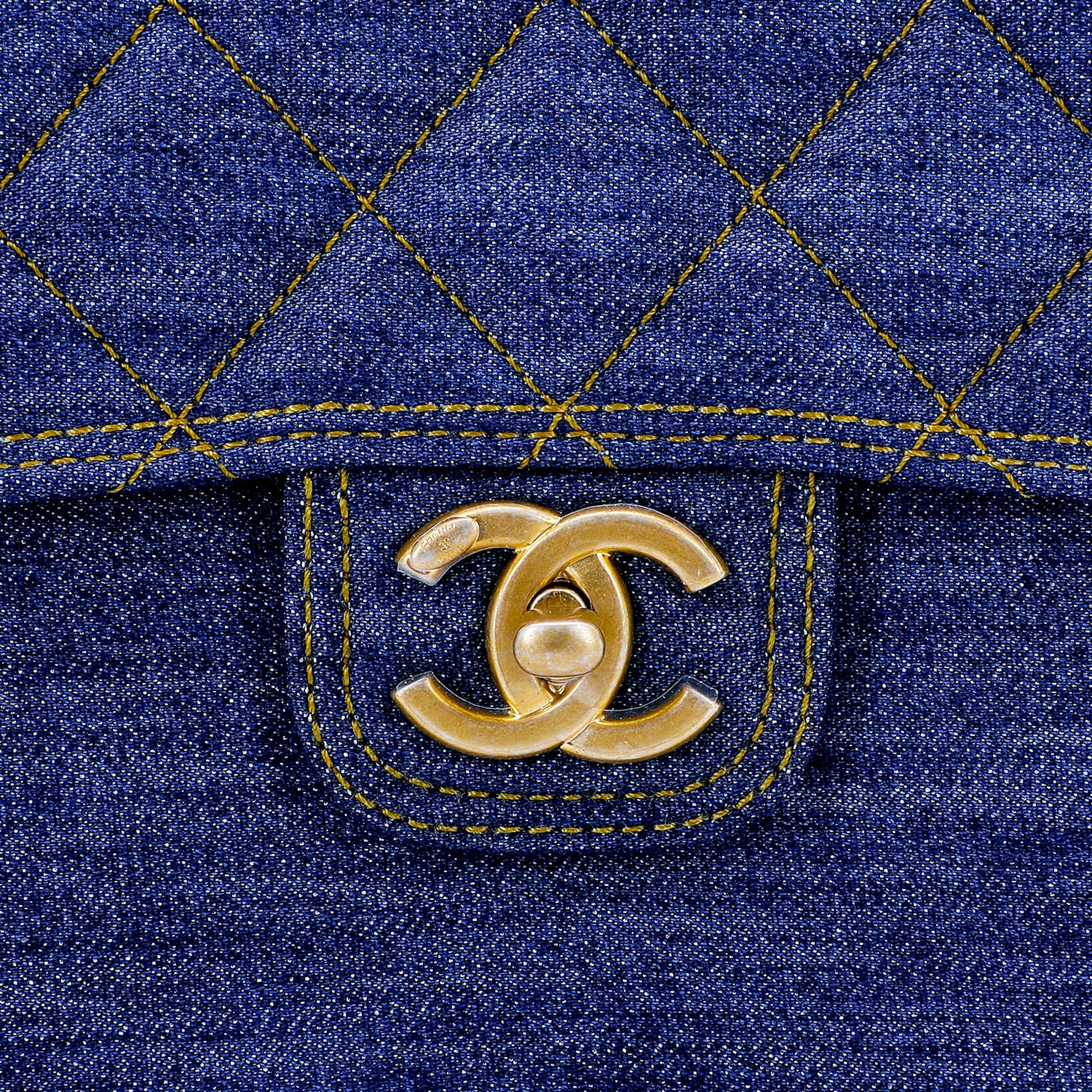 Chanel Denim Flap Bag — фото 3