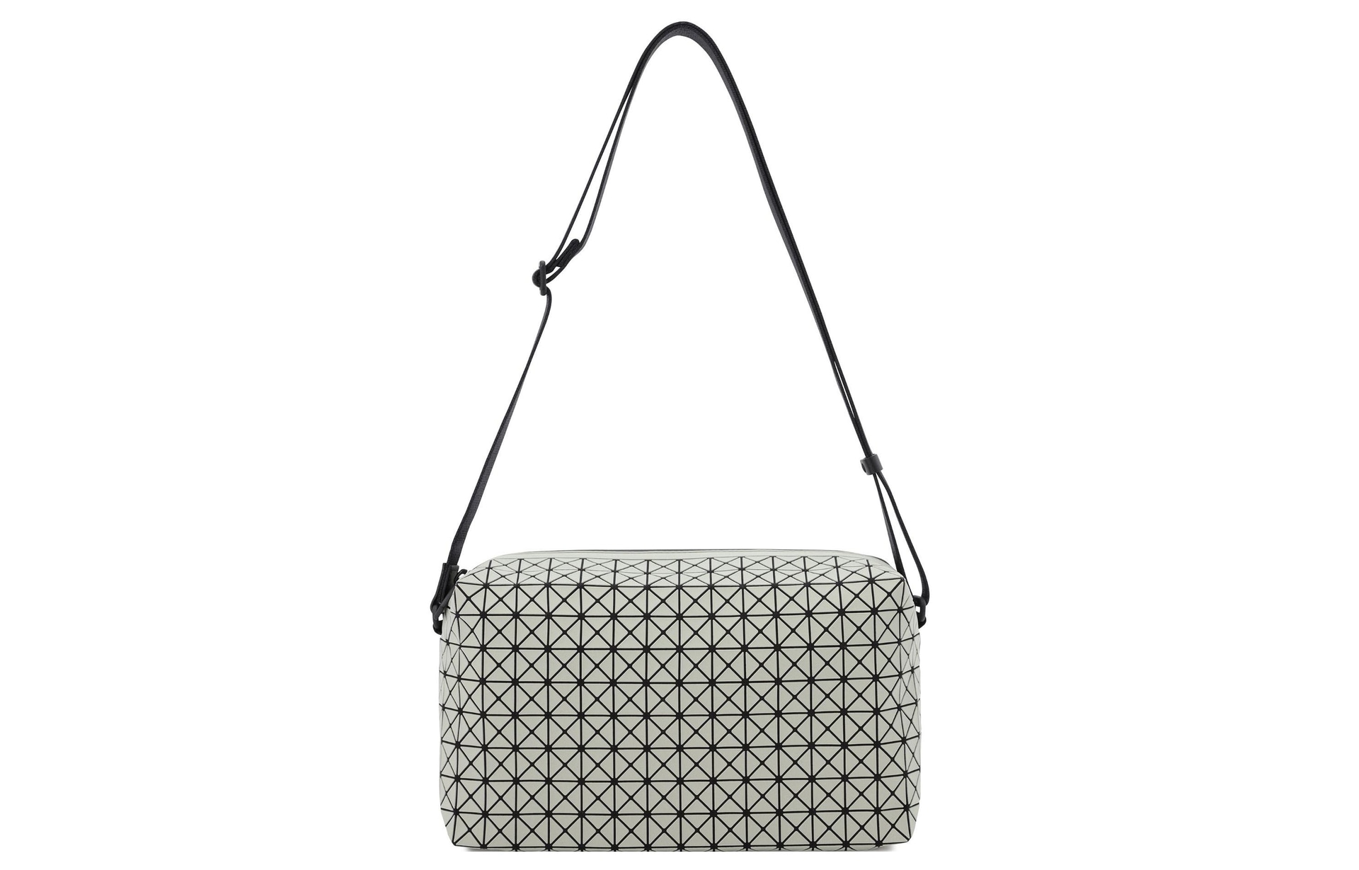 ISSEY MIYAKE/三宅一生 Issey Miyake Saddle Box Bag Light Grey