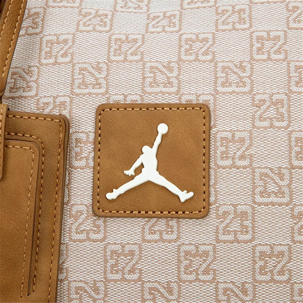 Jordan Chessboard Duffel Beige/Cream — фото 4