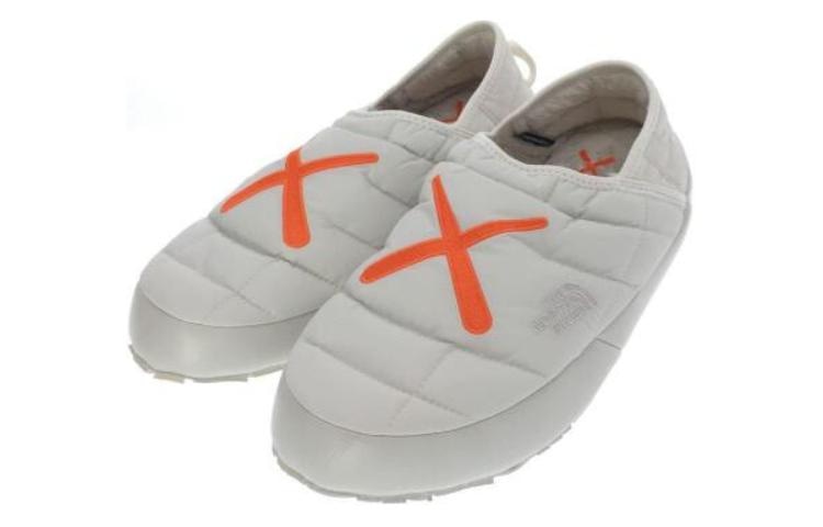 The North Face KAWS x The North Face Thermoball Traction Ivory White — фото 7