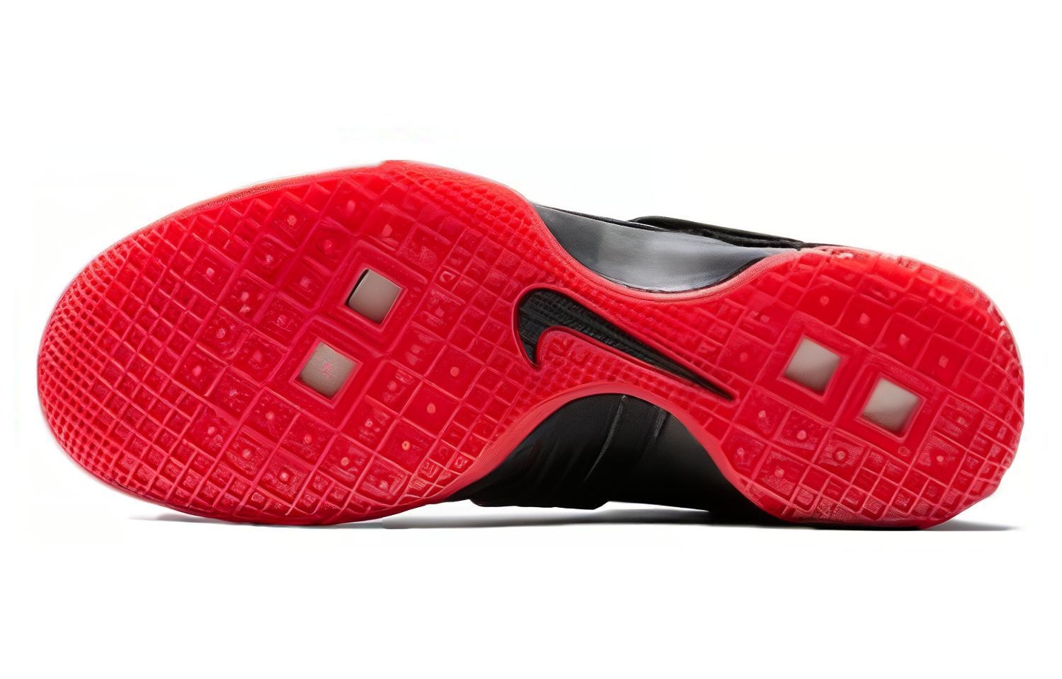 Nike zoom soldier 10 LeBron Un-Cleated 10 — фото 7