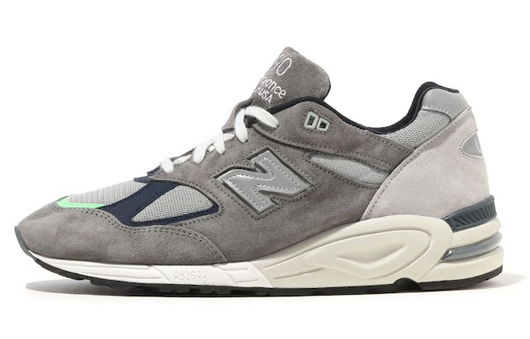 New Balance MADNESS x New Balance 990 V2
