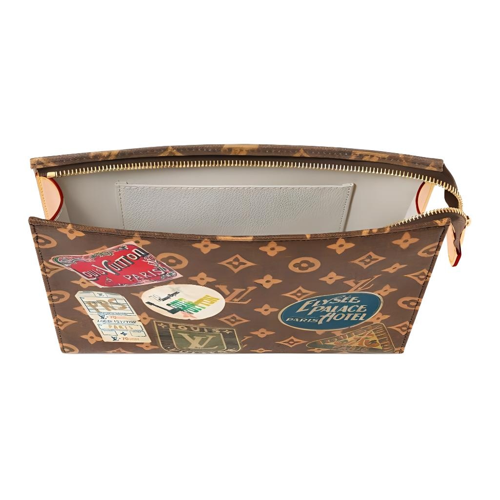 Louis Vuitton Pochette Toilette Flight mode — фото 2