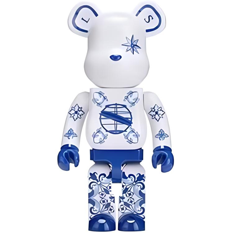 BE@RBRICK Senado Square 1000%