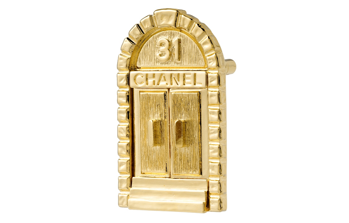 Chanel LOGOC — фото 1