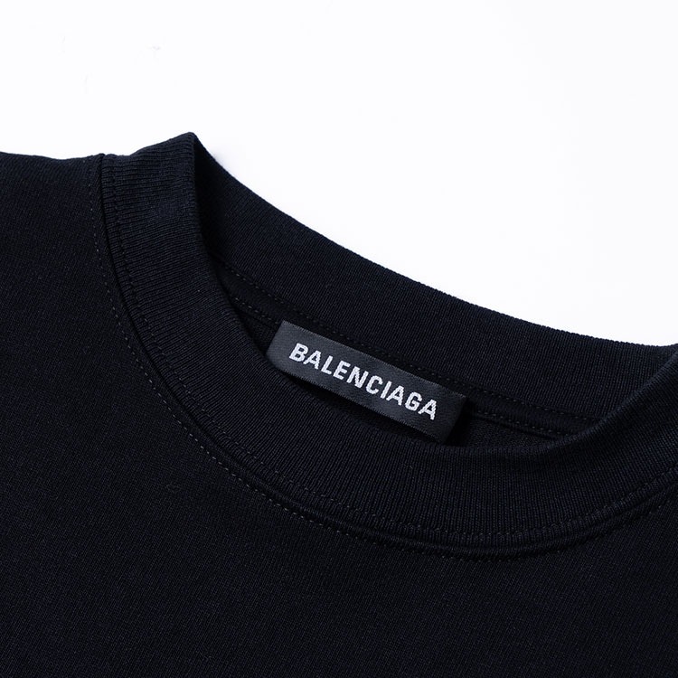 Balenciaga T — фото 3