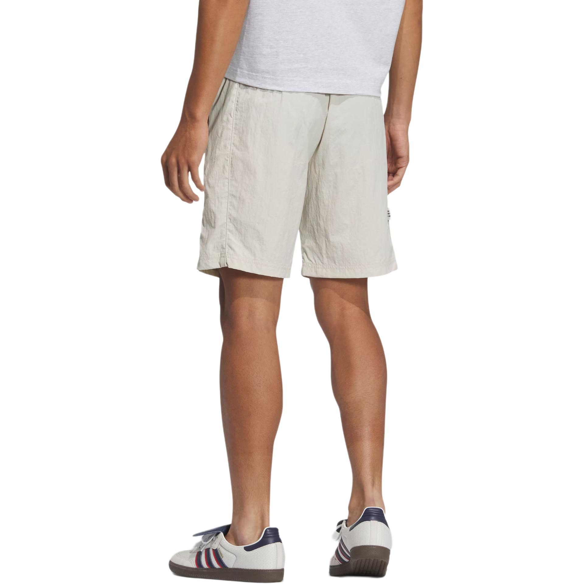 Adidas originals x DISNEY HDL SHORTS M logo — фото 4