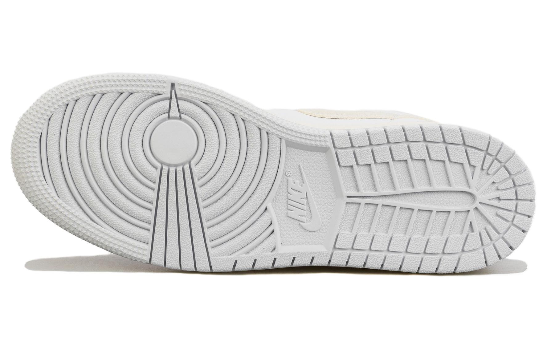Jordan Air Jordan 1 Low Se GS — фото 11