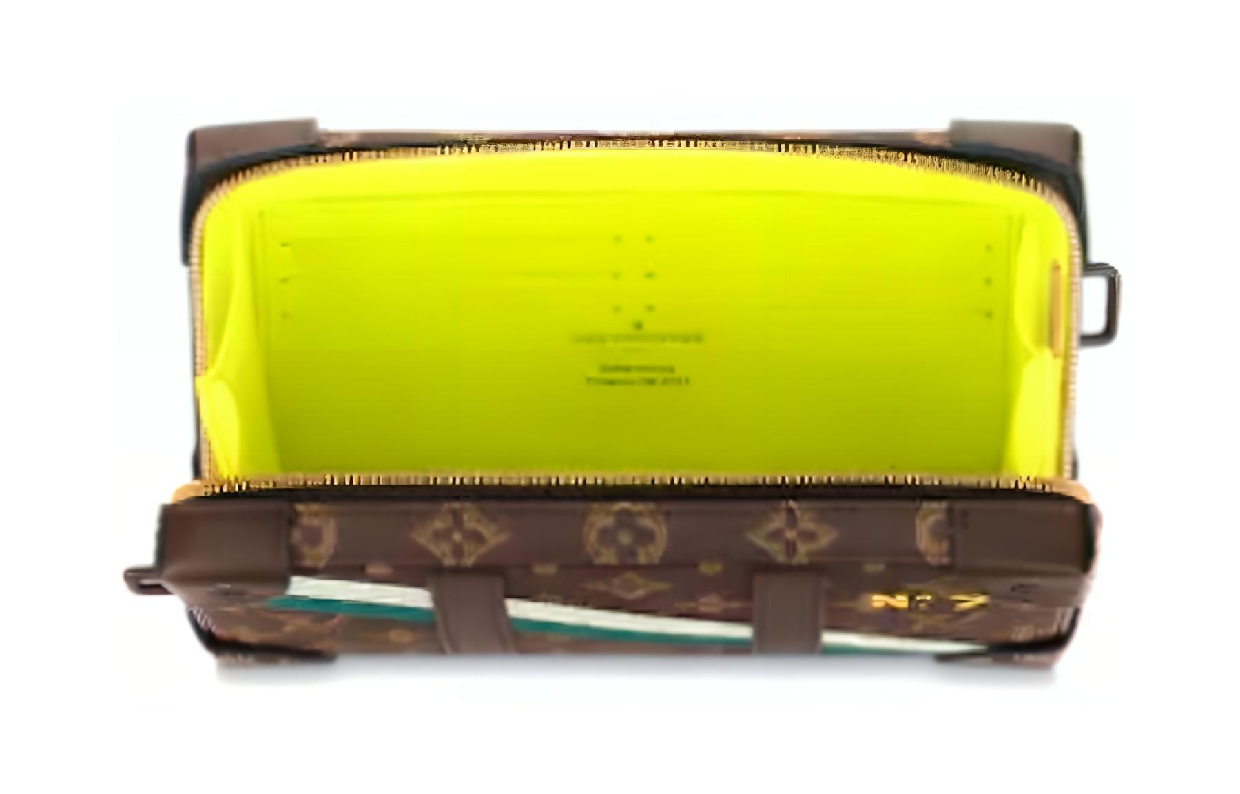 Louis Vuitton Trunk — фото 3