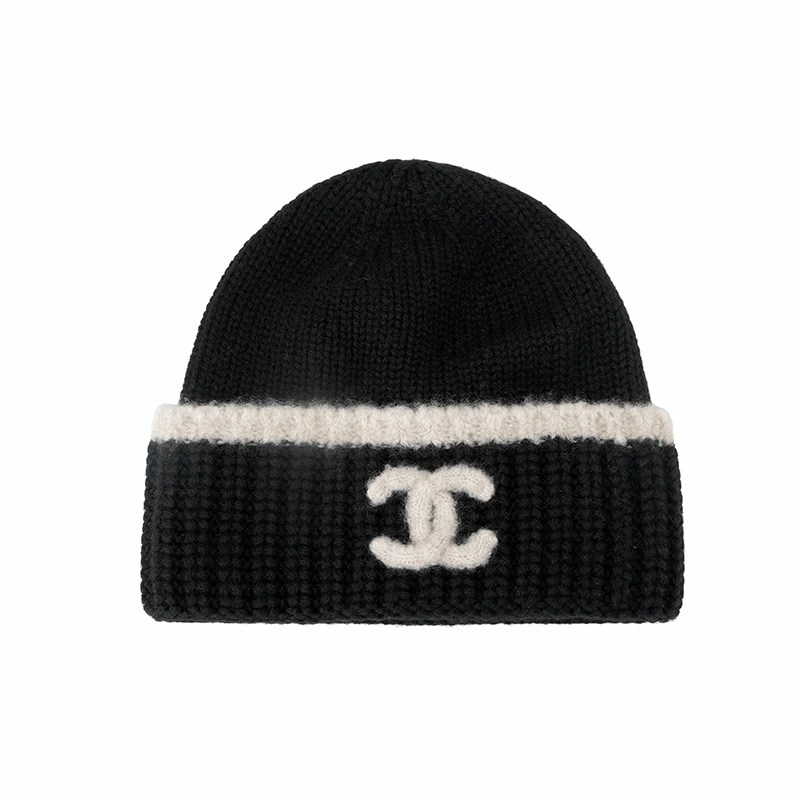 CHANEL Logo Cashmere Beanie Black