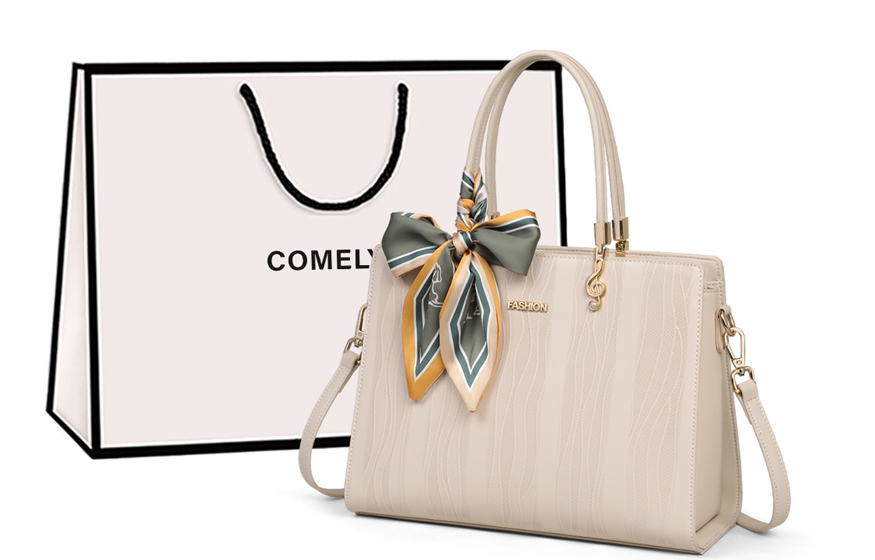 康莉/COMELY COMELY