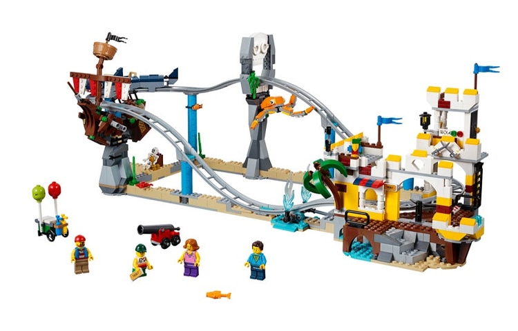 Lego Creator 3-in-1 Pirate Roller Coaster 31084