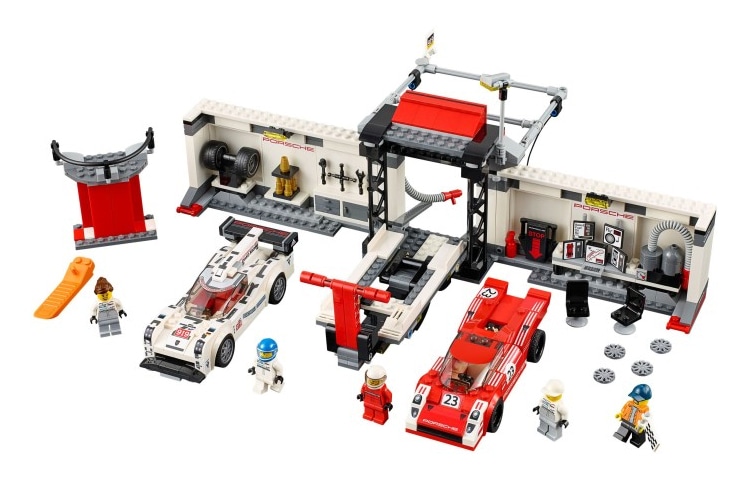 Lego Porsche 919 Hybrid and 917K Pit Stop 75876