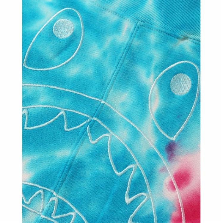 A BATHING APE Shark Embroidery Tie-Dye Camo Shorts — фото 2