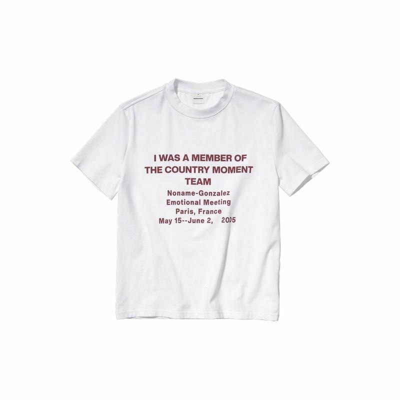 COUNTRY MOMENT T