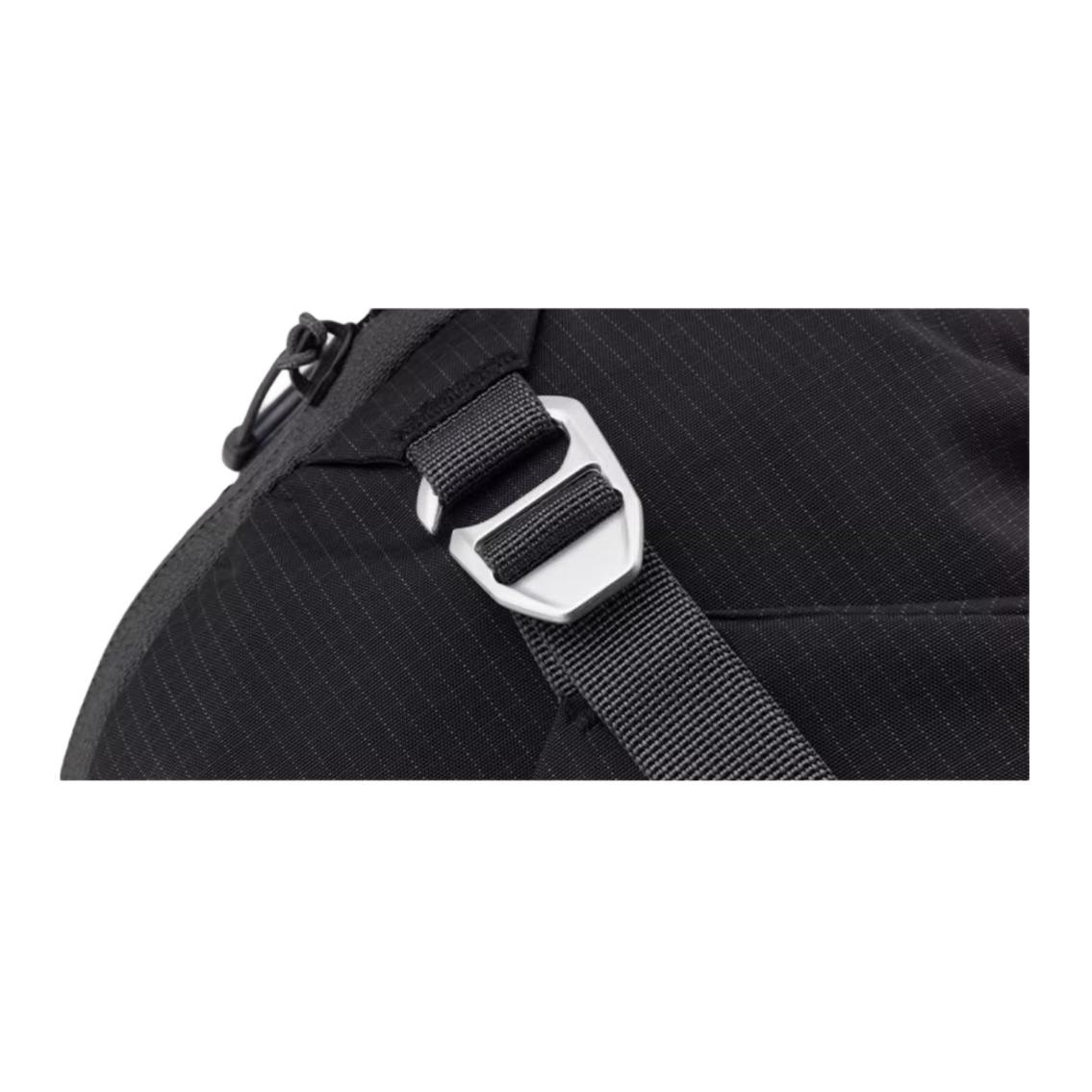 The North Face 10L Backpack Black — фото 4