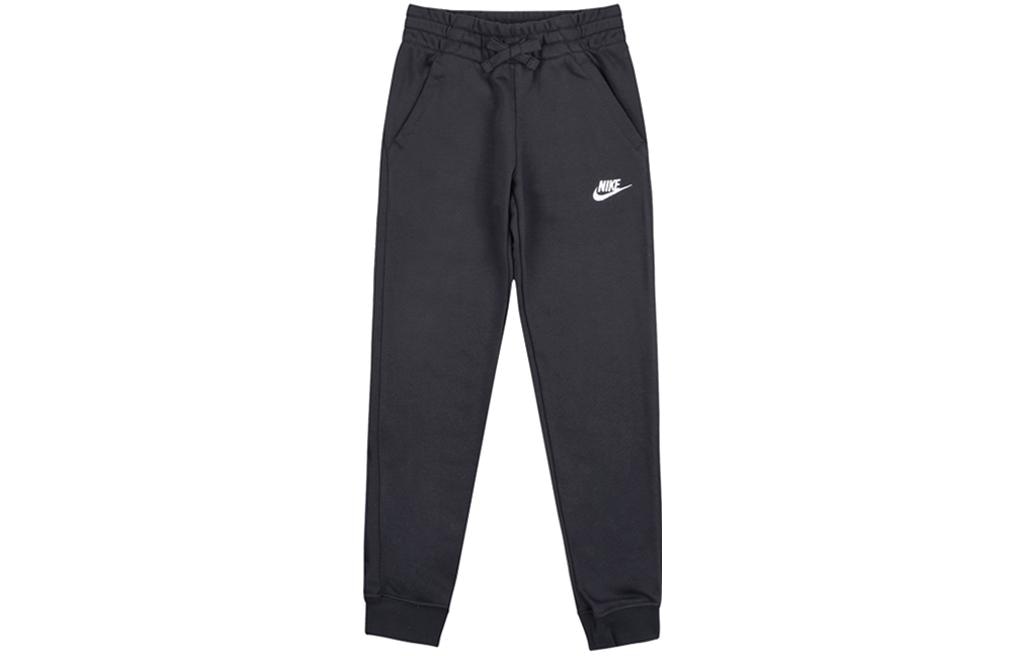 Nike Sportswear Club Logo
