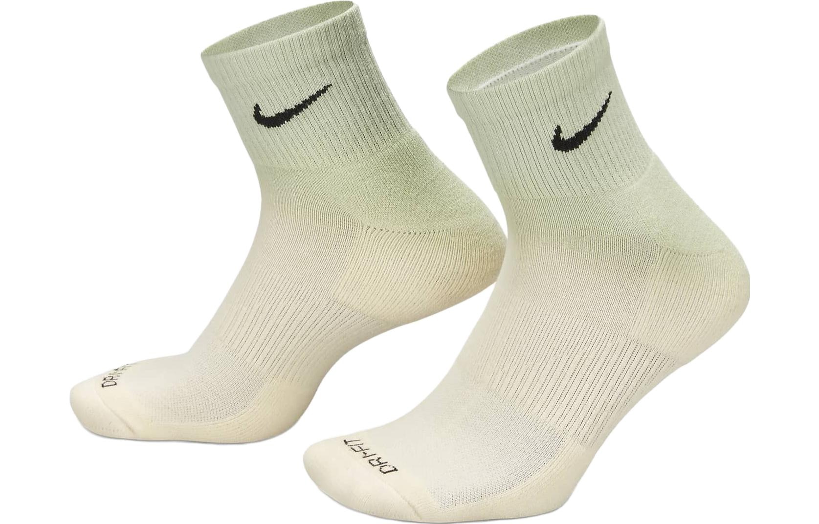 Nike Everyday Plus Cushioned Logo 2