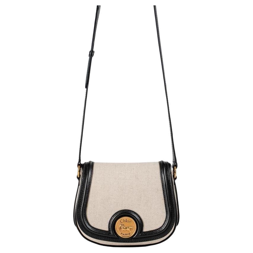 Chloe/蔻依 Chloe HORSE MEDAL Logo