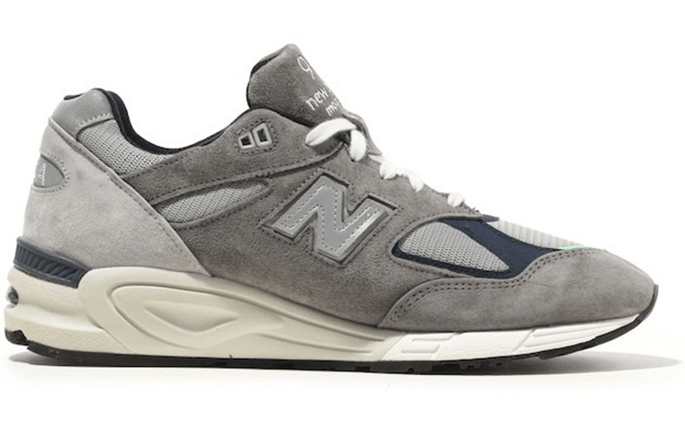 New Balance MADNESS x New Balance 990 V2 — фото 1