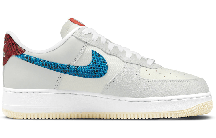 Nike UNDEFEATED x Nike Air Force 1 Low SP "5 On It" — фото 7