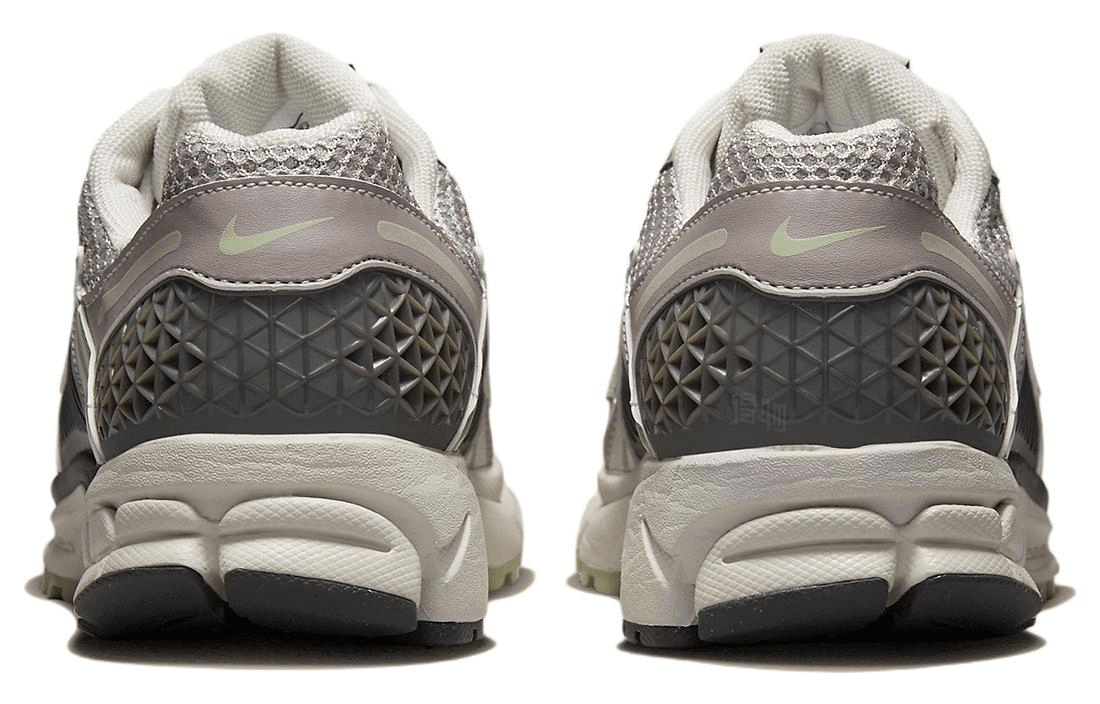 Nike Air Zoom Vomero 5 Grey Black — фото 8
