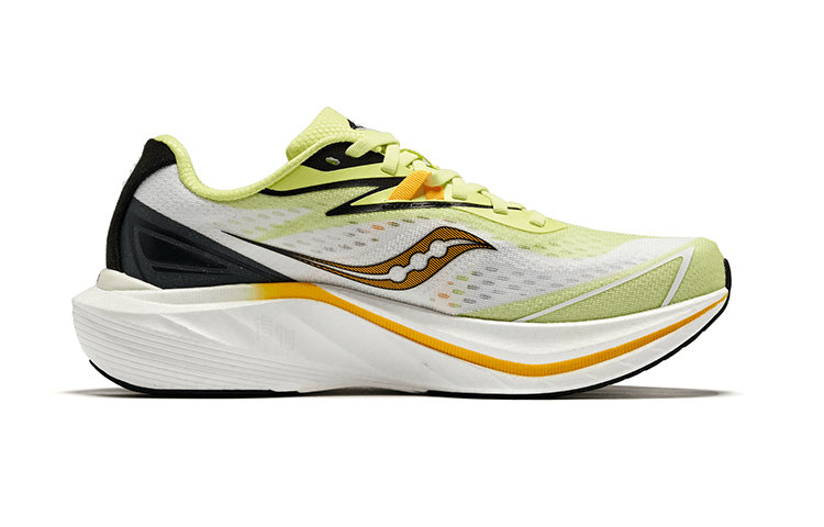 Saucony Carbon Plate Racing Trainer — фото 1