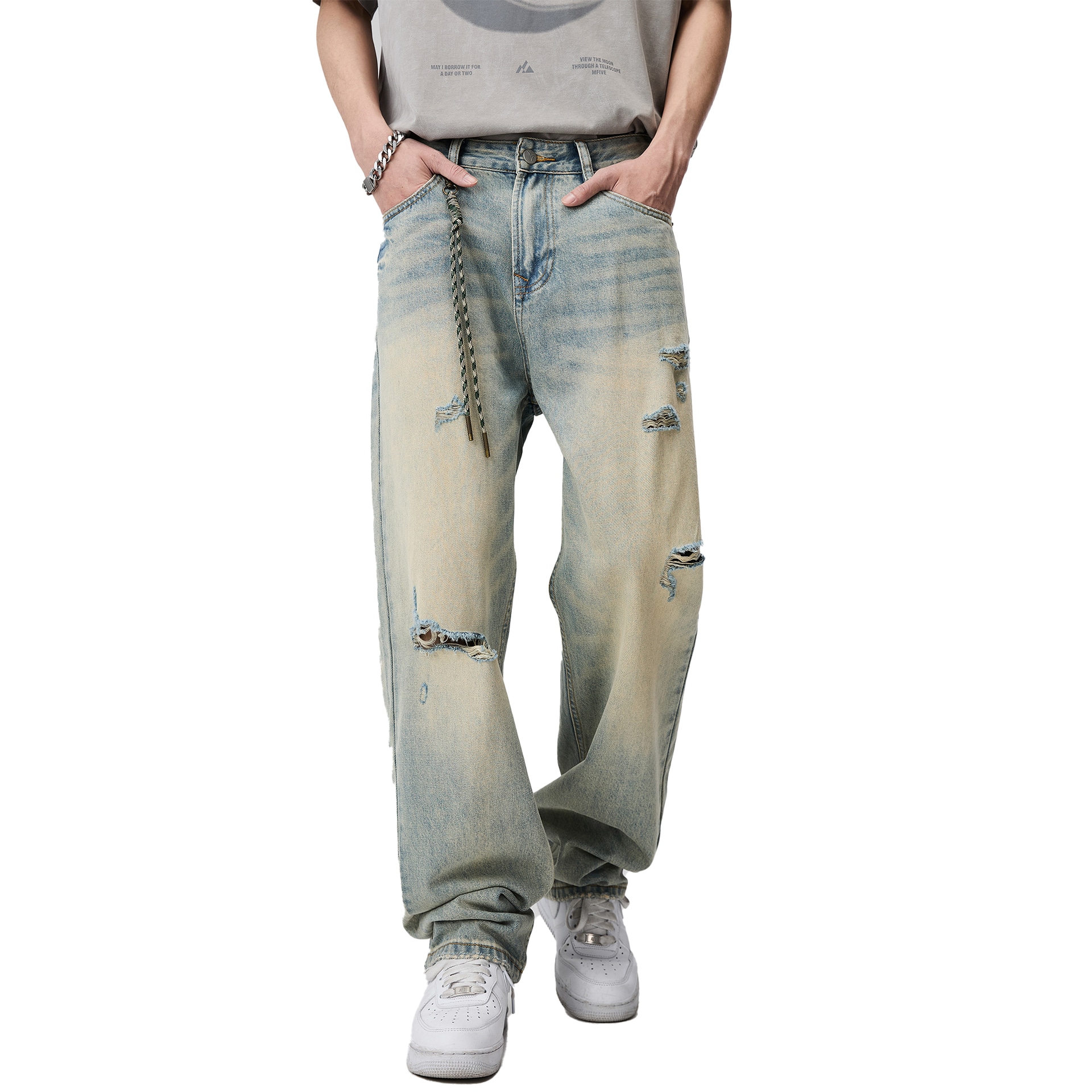 ALL IN Vintage Distressed Straight Jeans