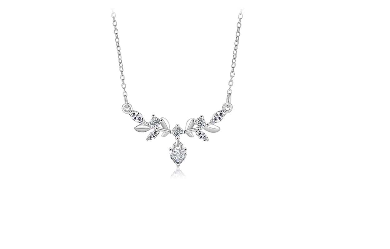 GIFU Laurel Flower Necklace