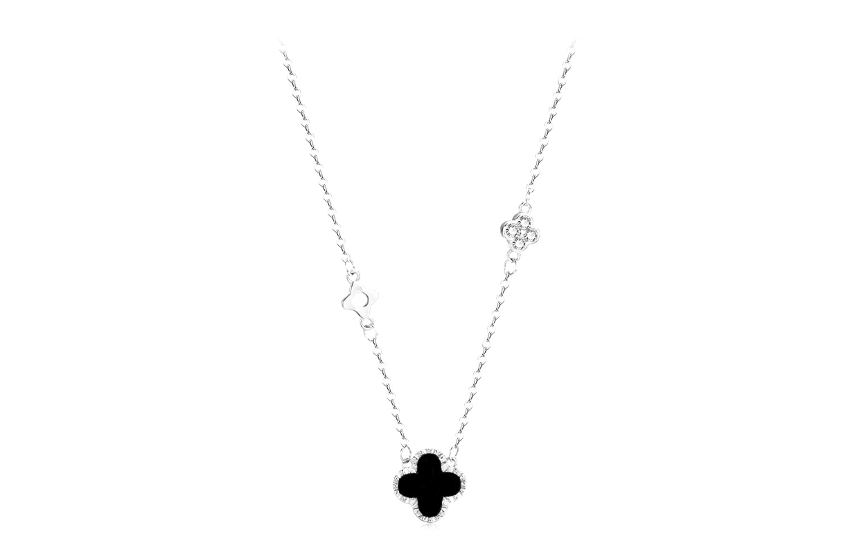 D.K.X ins