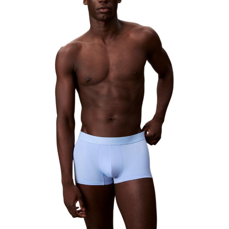 Одежда Calvin Klein