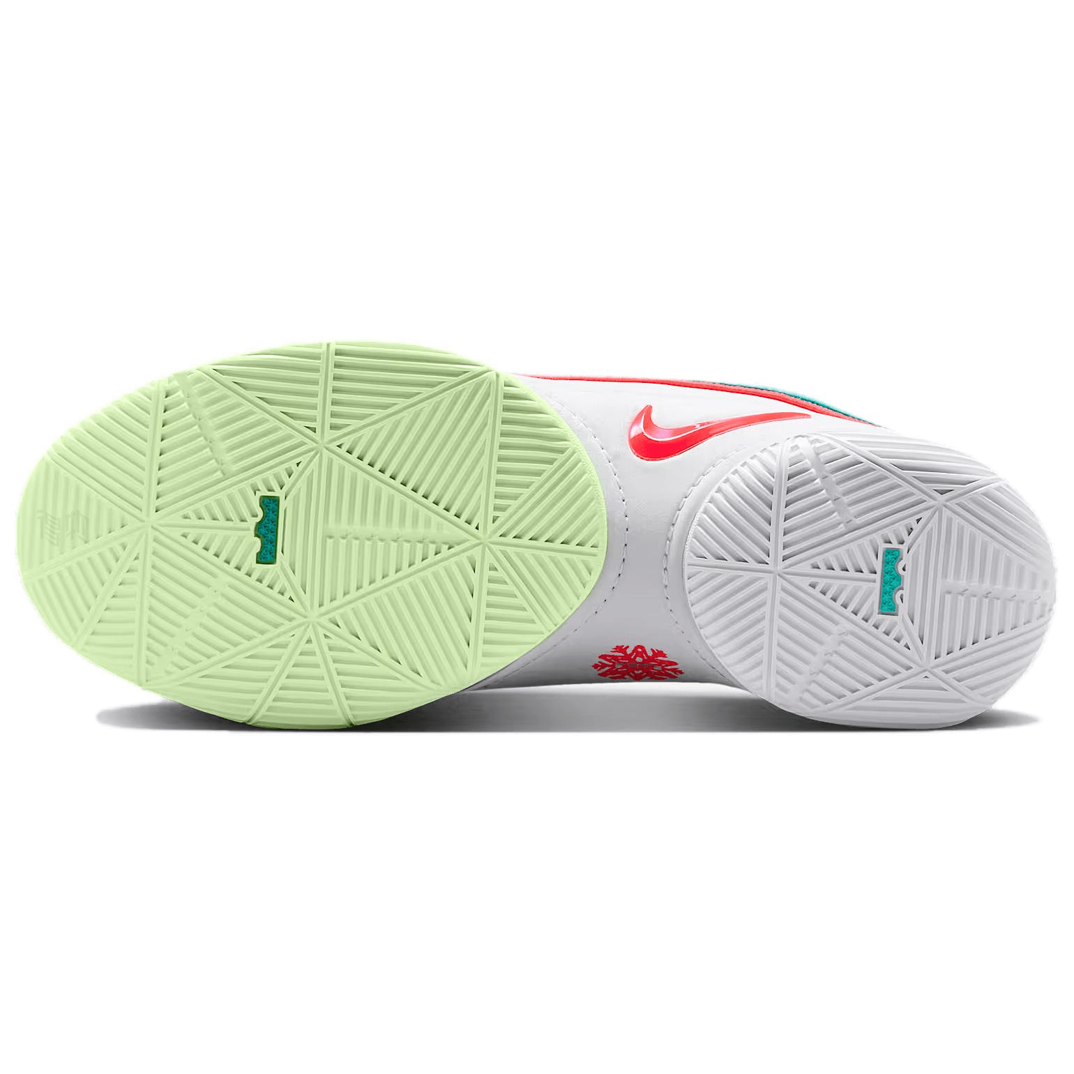 Nike LeBron 22 "Christmas" — фото 11