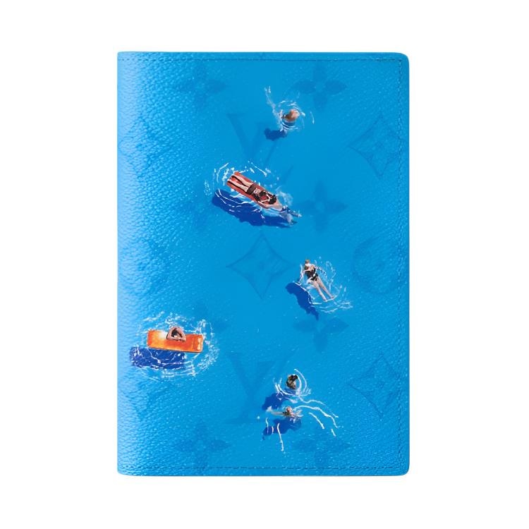 Сумки Louis Vuitton Colored Monogram Passport Holder