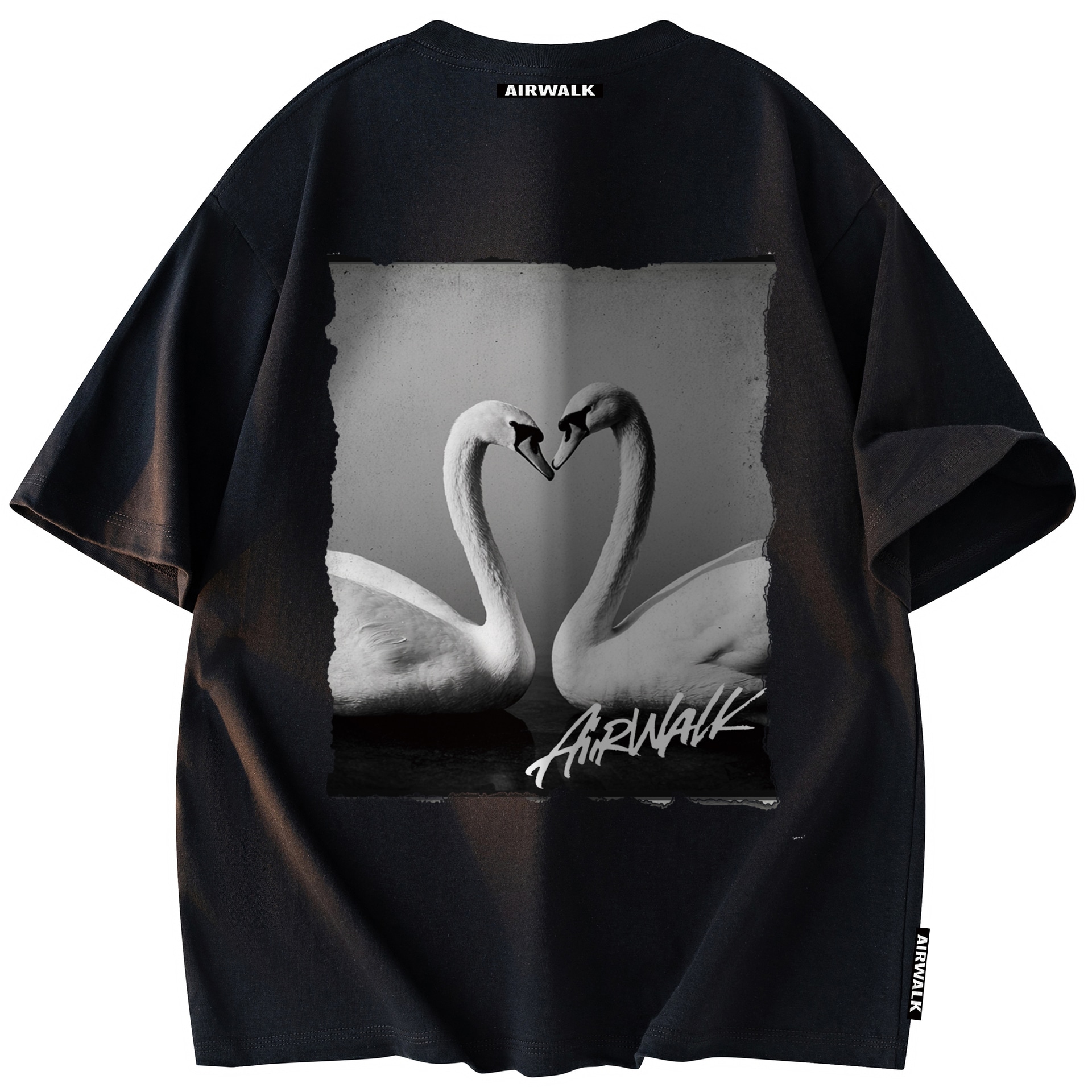 Airwalk T