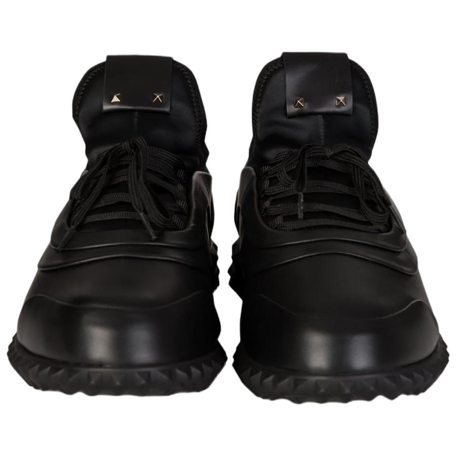 Valentino Round Toe Lace-Up Low Sneakers Black — фото 10