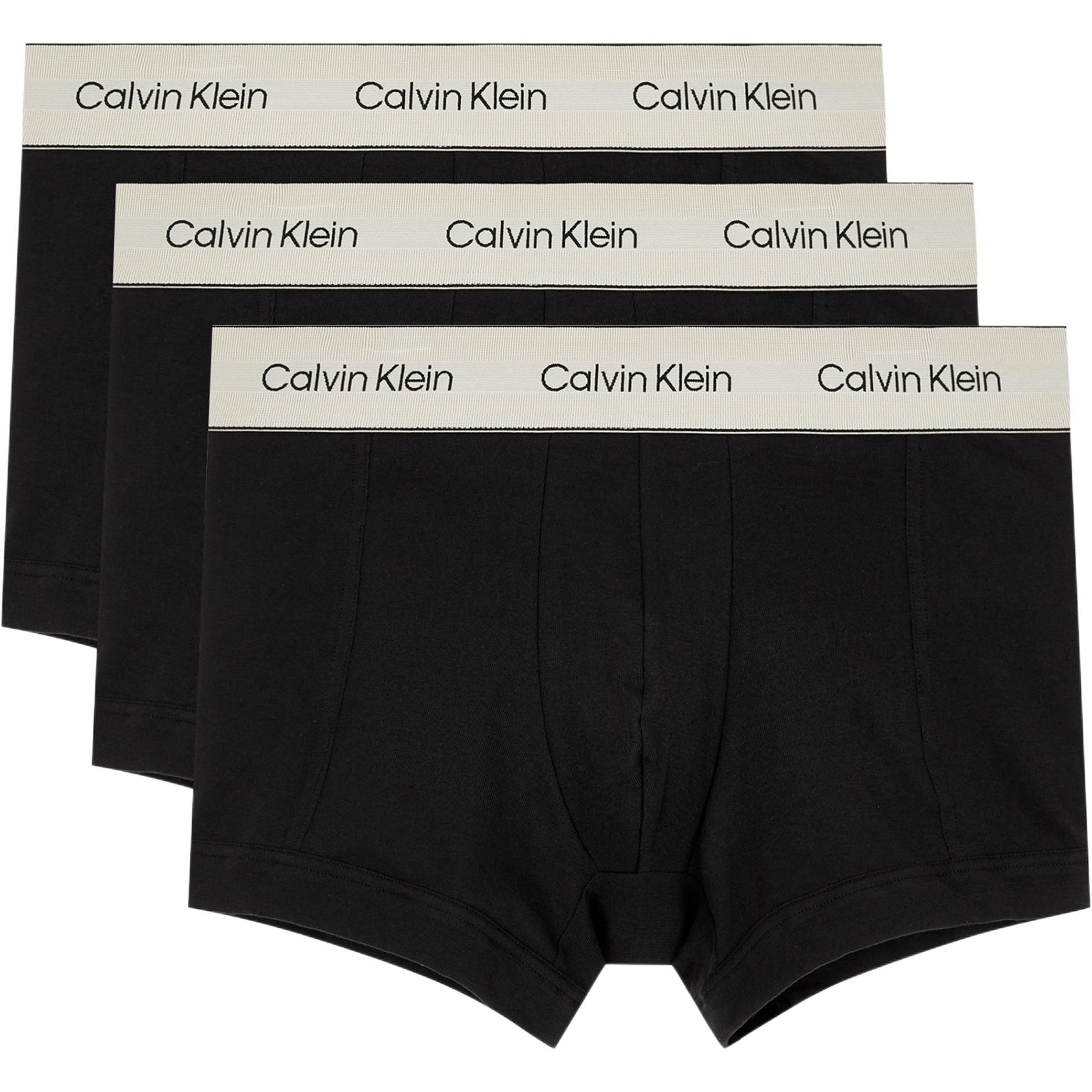 Одежда Calvin Klein