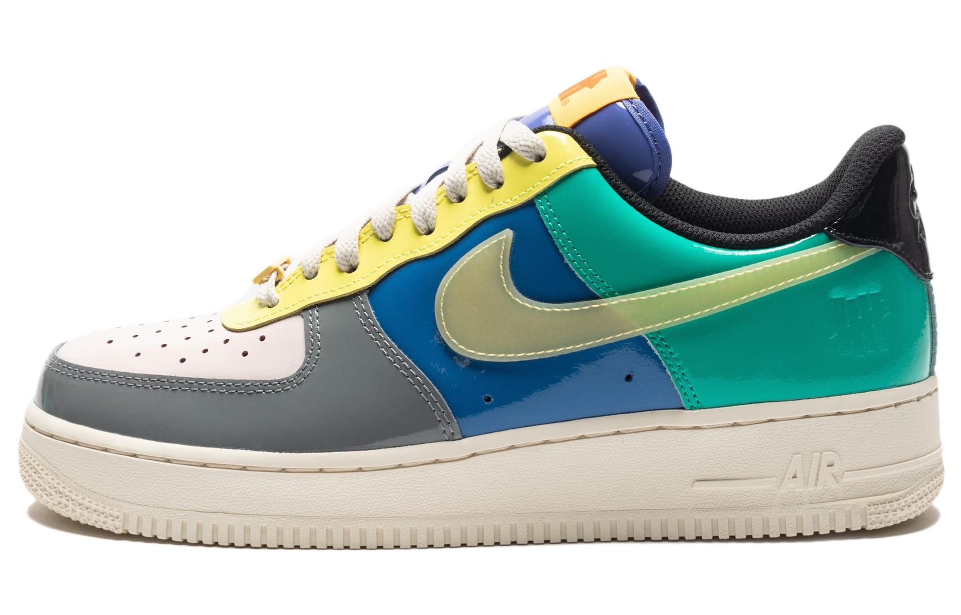 Кроссовки Nike Undefeated x Nike Air Force 1 Low "Topaz Gold"