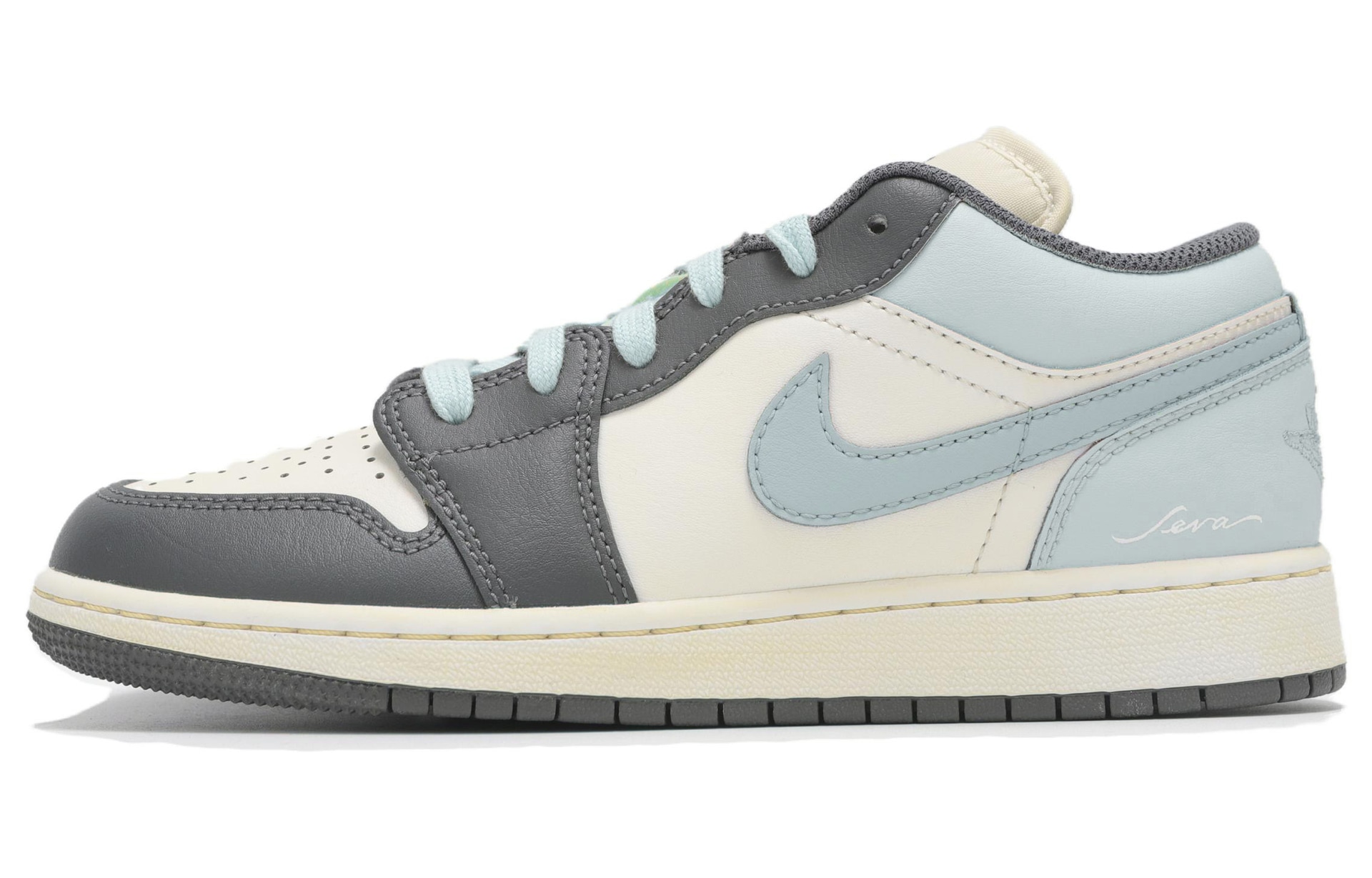Jordan Air Jordan 1 Low