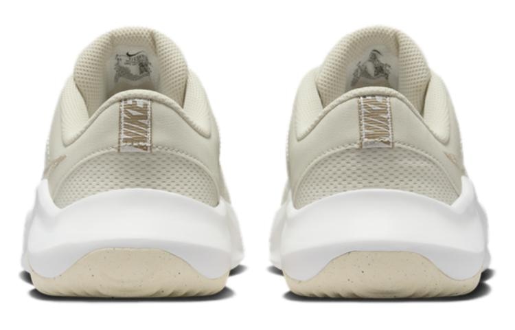 Nike Legend Essential 3 — фото 4