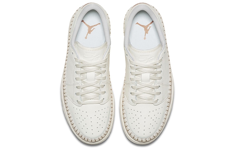 Jordan Air Jordan 1 Retro Low "No Swoosh" — фото 3
