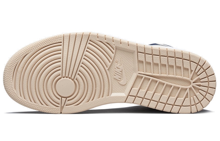 Jordan Air Jordan 1 Retro Premium Midnight Navy Light Cream — фото 4