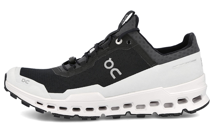 On昂跑 On Cloud Ultra Black