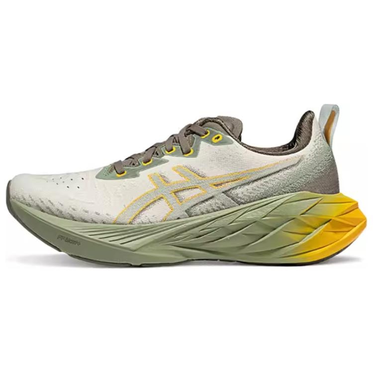 Asics Novablast 4