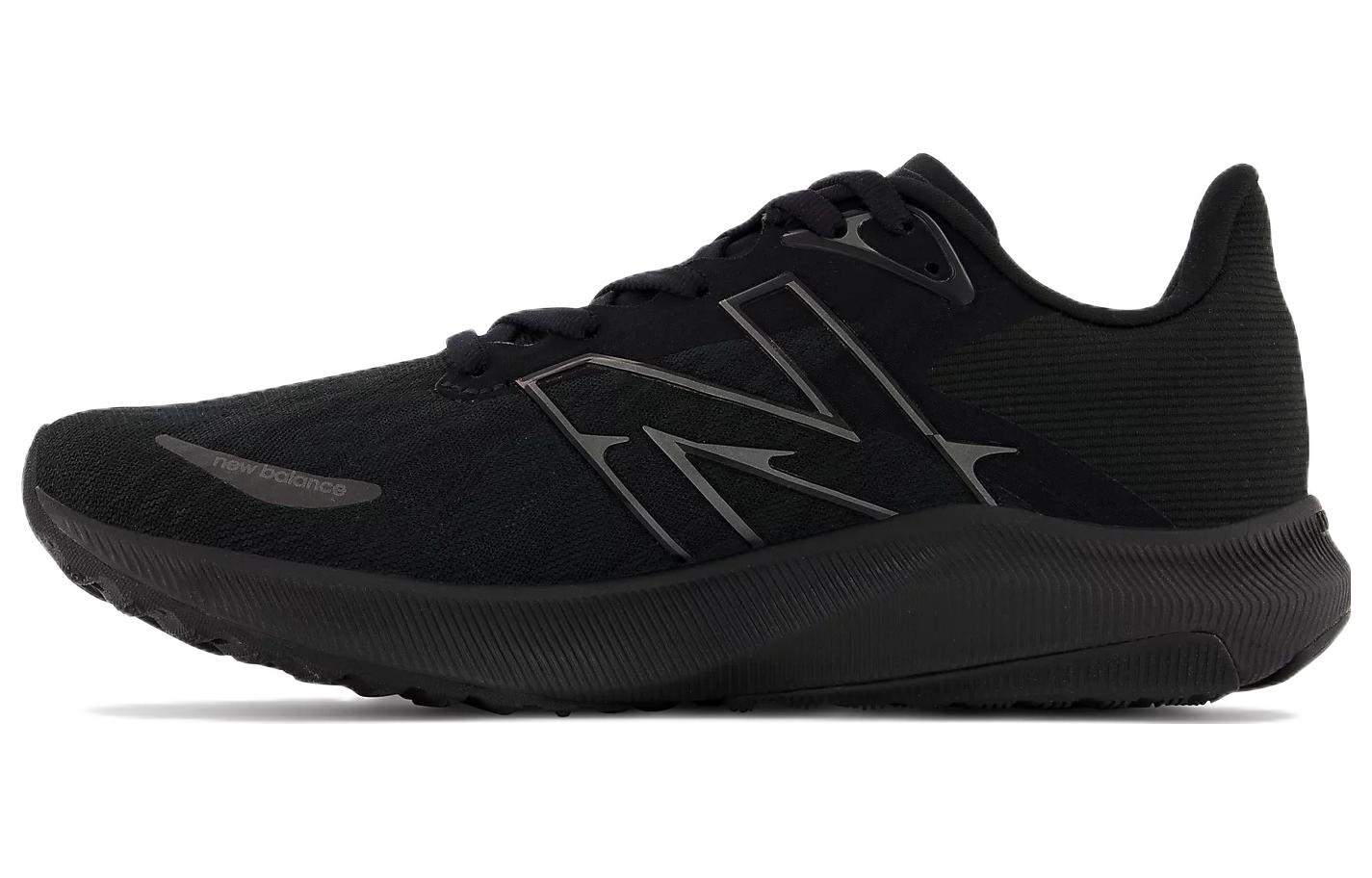 New Balance FuelCell Propel