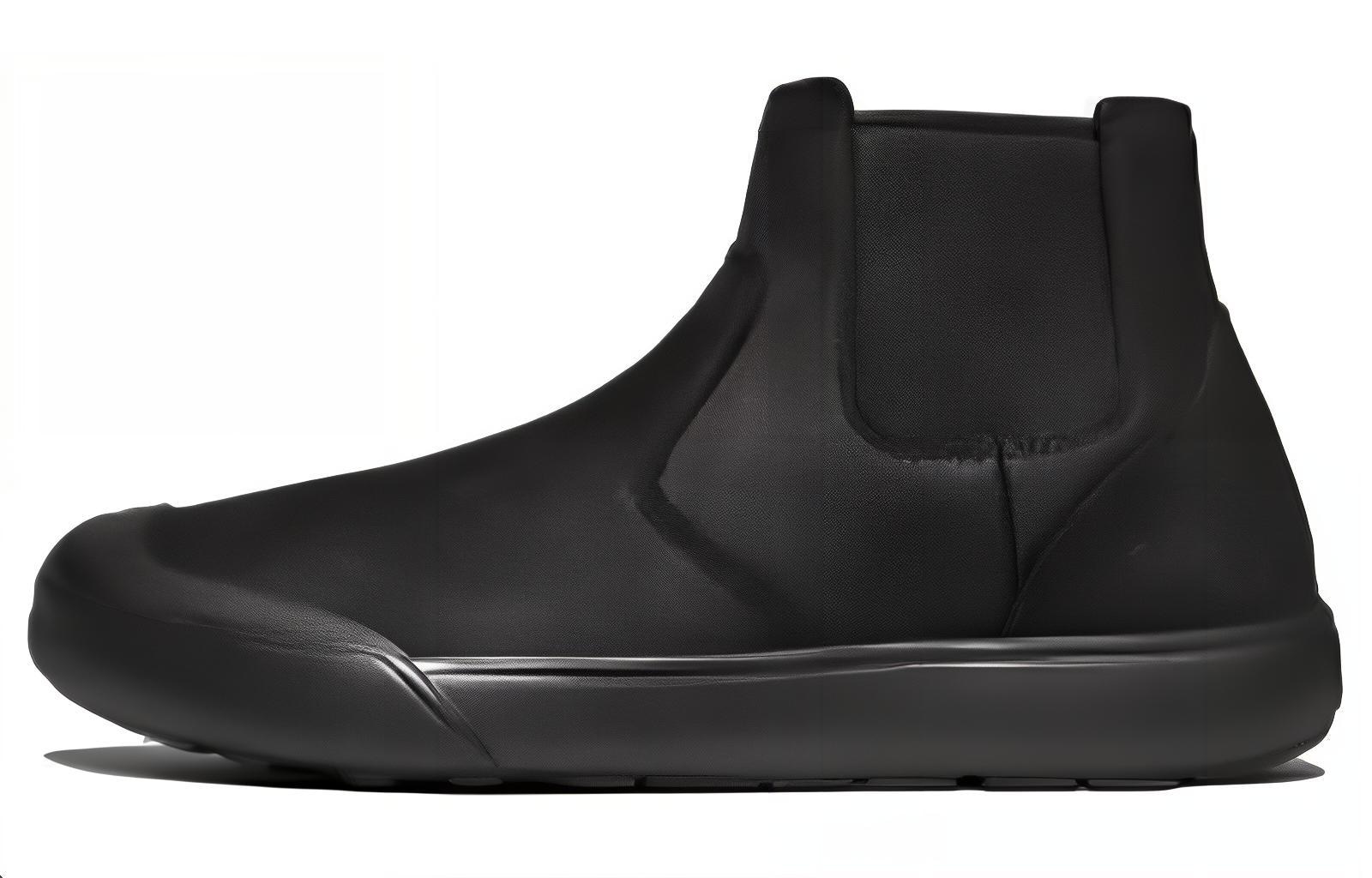 KEEN Elena Chelsea Triple Black
